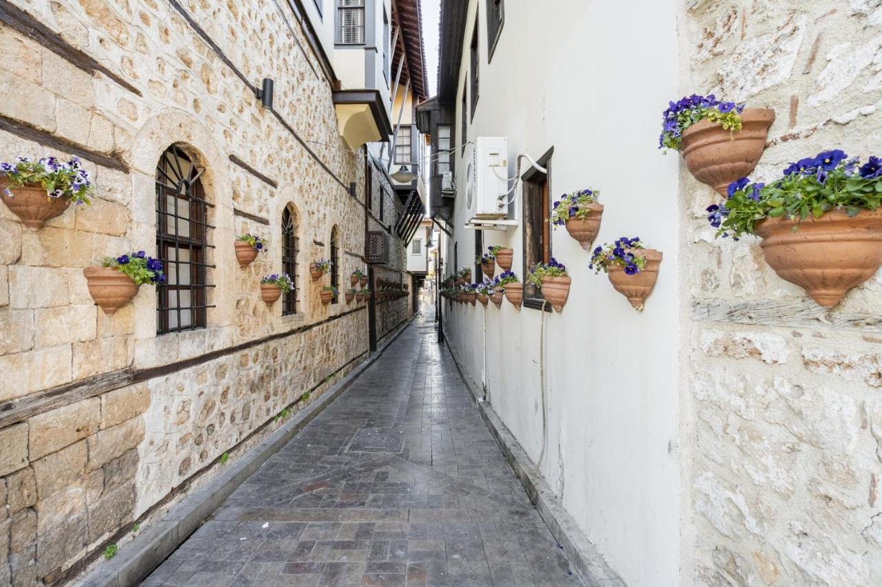 Lovely Studio Flat Near Hadrians Gate Apartment Antalya Exterior photo